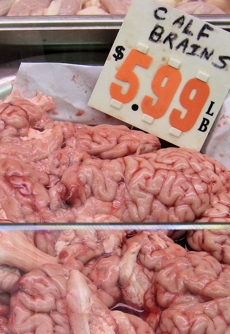 Calf brains for sale at a market in New York City. - Scott / <a href='https://www.flickr.com/photos/gogogadgetscott/2337648287/'>Flickr</a>